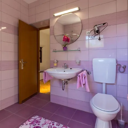 Apartment Fuer 5 Personen Ca 65 Qm In Crikvenica, Kvarner Bucht Und Umgebung *